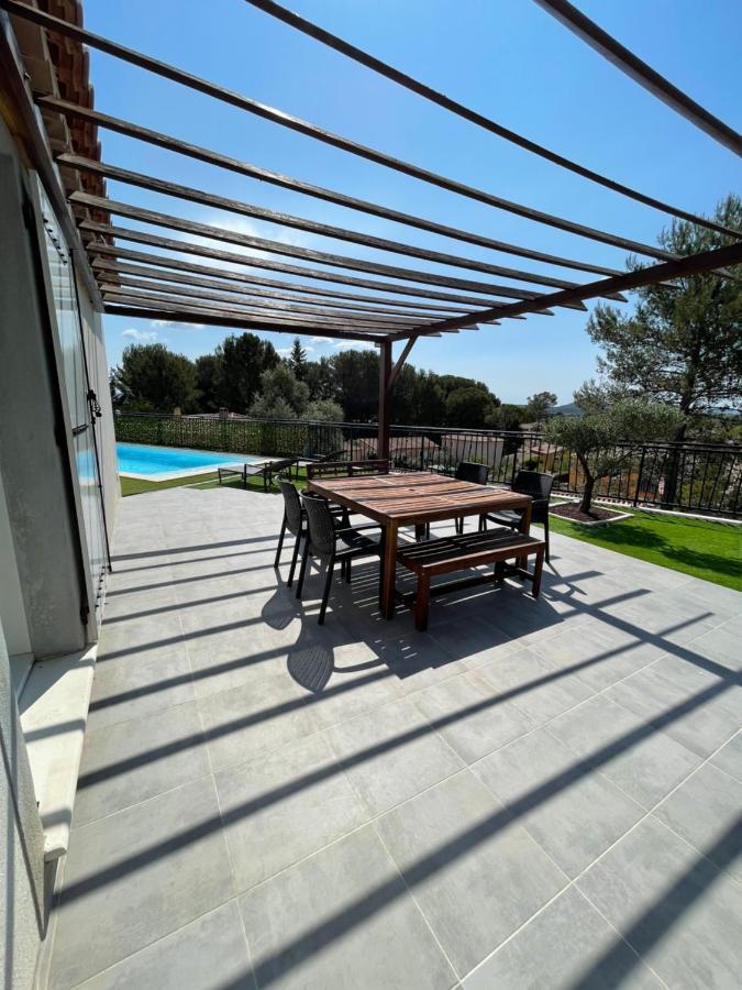 Villa Avec Piscine Кюэр Экстерьер фото